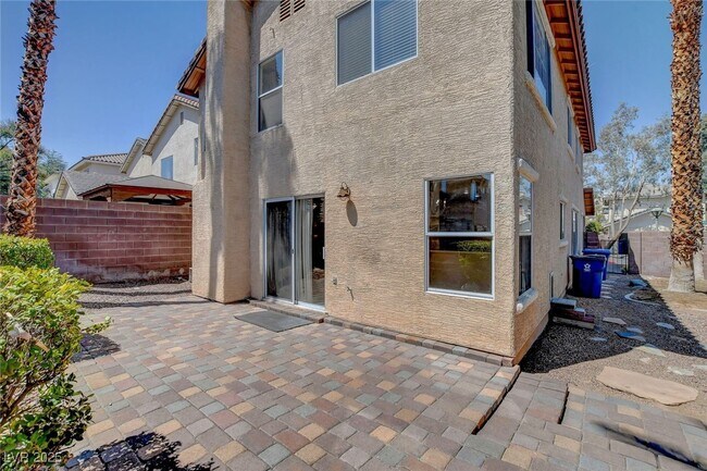 Building Photo - 1220 Padre Serra Ln