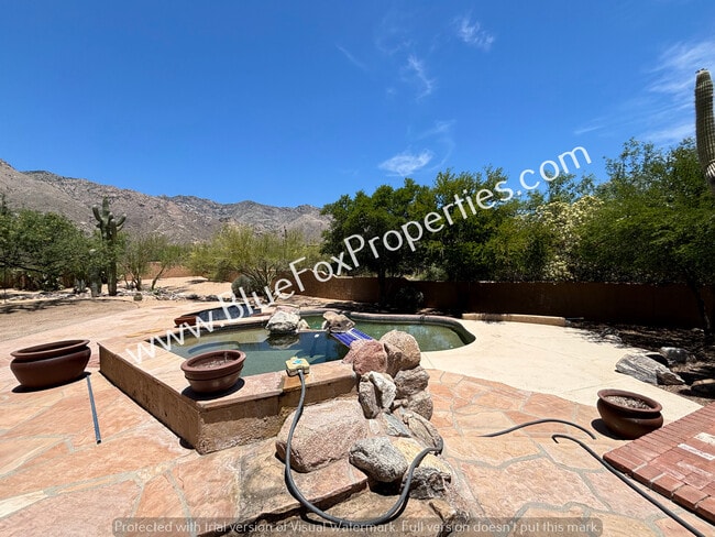 Building Photo - 5661 E Shadow View Ct
