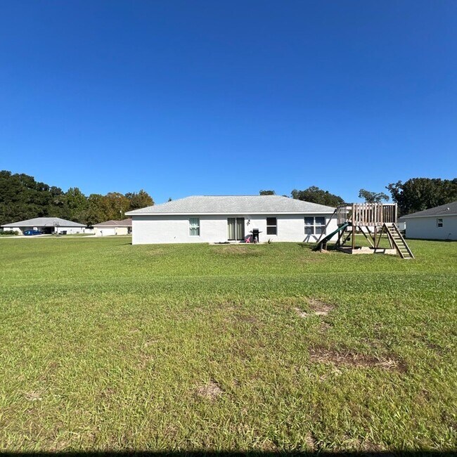 Building Photo - Spacious 4-Bedroom Modern Home in Citra!!!