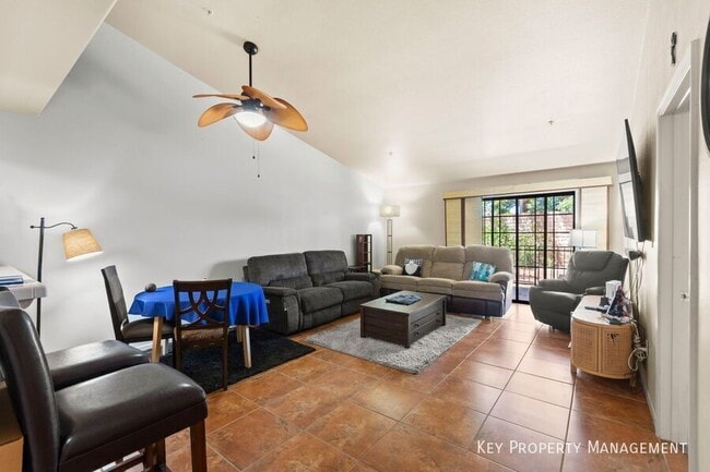 Building Photo - 2851 S Valley View Blvd