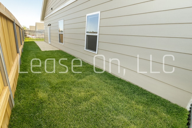 Building Photo - Brand-New 3 Bedroom Home in Haysville School District