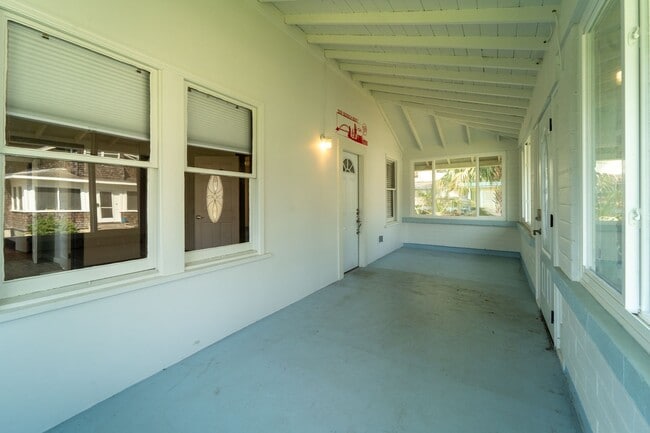 Building Photo - 3/1.5 Downtown St. Augustine Home
