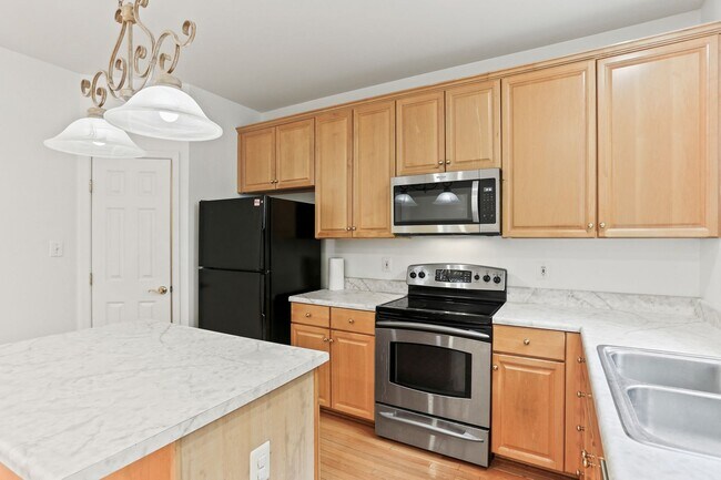Building Photo - 20 Castle Garden Ct