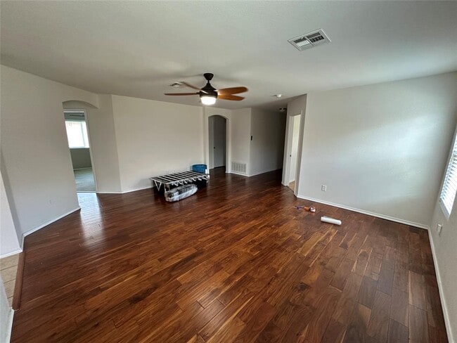 Building Photo - 705 Morgan Dr