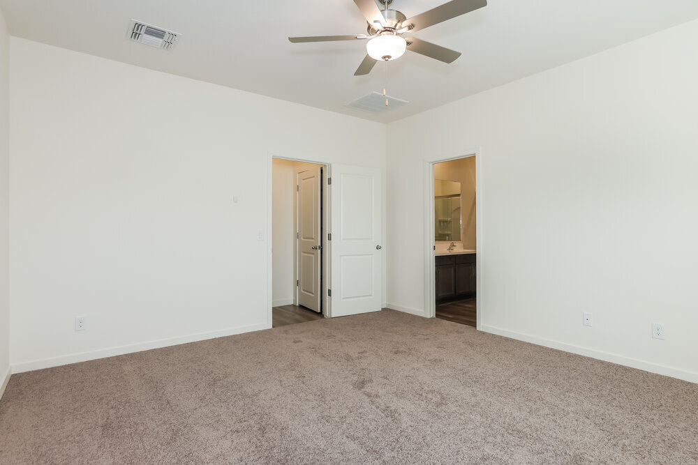 Building Photo - 24567 W Alta Vis Rd