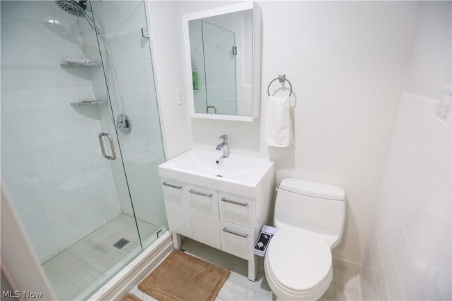 Building Photo - 12520 Edgewater Dr