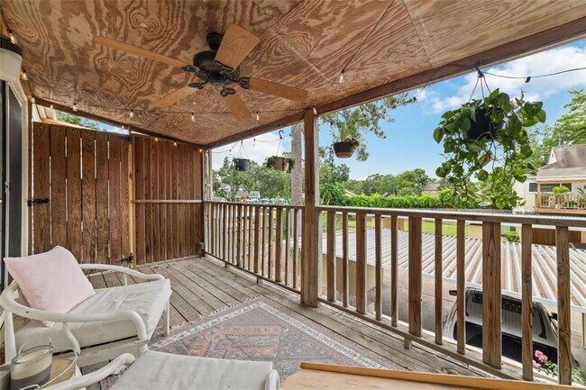Building Photo - 869 Wax Myrtle Ln