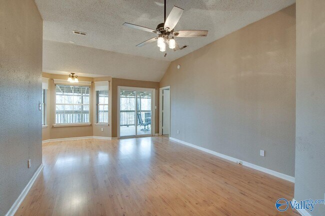 Building Photo - 143 Rebecca Pines Dr