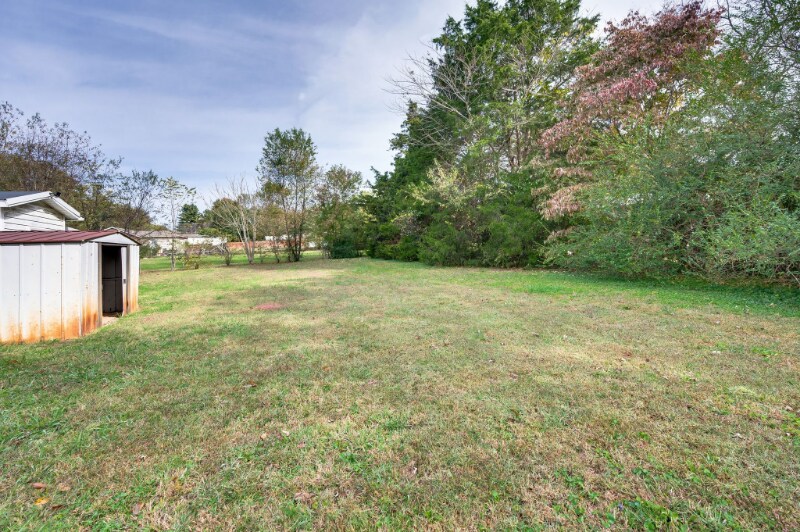 Building Photo - 349 Shirley Rd