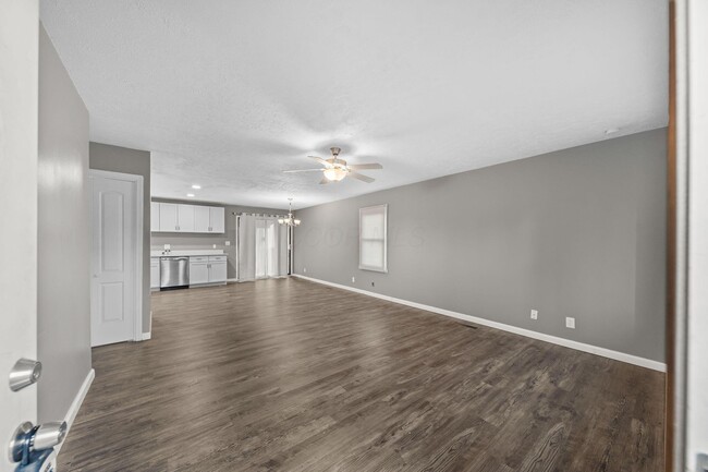 Building Photo - 746 Lancaster Ave