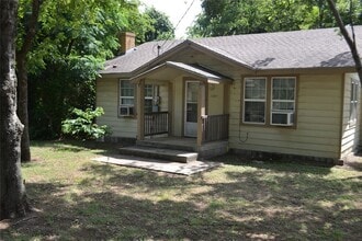 Building Photo - 1301 Bernard St