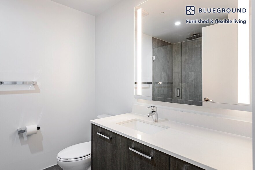 Building Photo - 230 NE 4th St