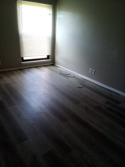 Building Photo - 1046 Lemon Tree St