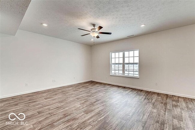 Building Photo - 5296 Maywood Dr