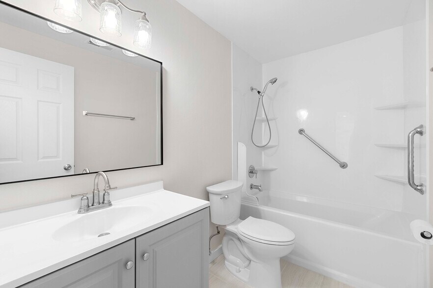 Guest Bath - 12815 SE Stark St