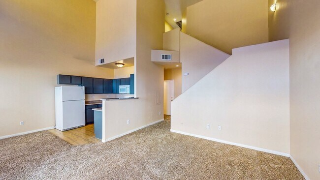 Building Photo - ** 2 weeks free rent. Excluding recurring fees** 2 BDR / 2.5 BATH SPACIOUS HOME