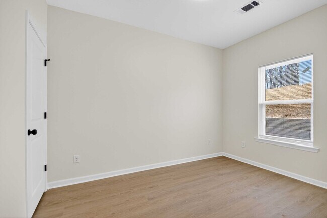 Building Photo - 2009-2011 Scotty Ct