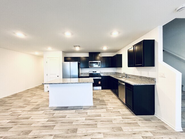 Building Photo - 6038 Swift Lariat St