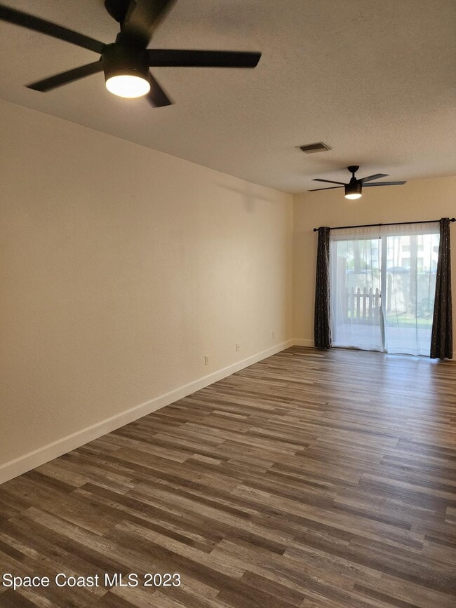 Building Photo - 7958 Evelyn Ct