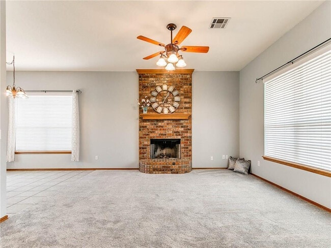 Building Photo - Beautiful 3 Bedroom 2 Bath Home In Choctaw!!!