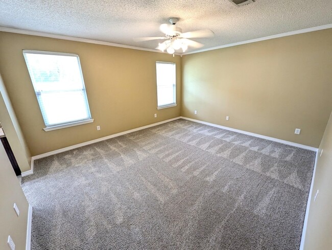 Building Photo - 2734 Augustus Rd