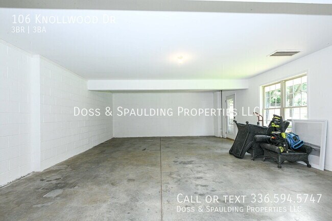 Building Photo - 106 Knollwood Dr