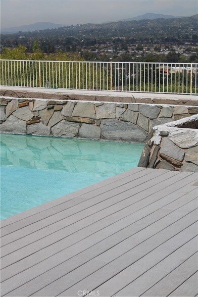 Building Photo - 761 W Country Hills Dr