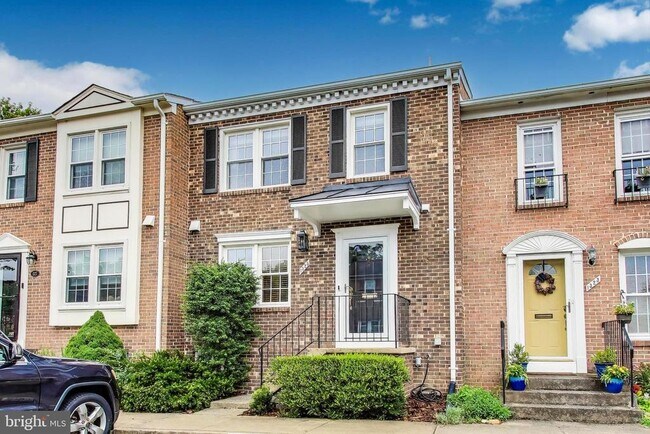 Primary Photo - 1325 Chetworth Ct