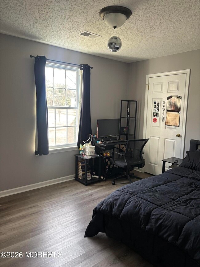 Building Photo - 14-1 Providence Ct