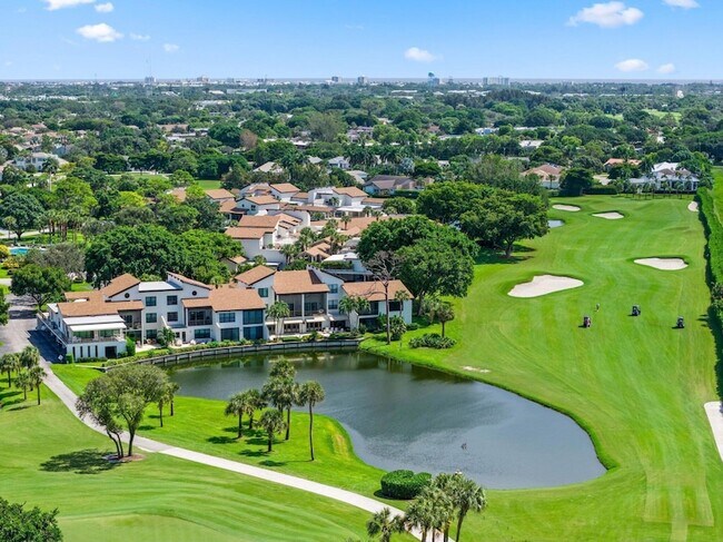 Building Photo - 800 Greensward Ct