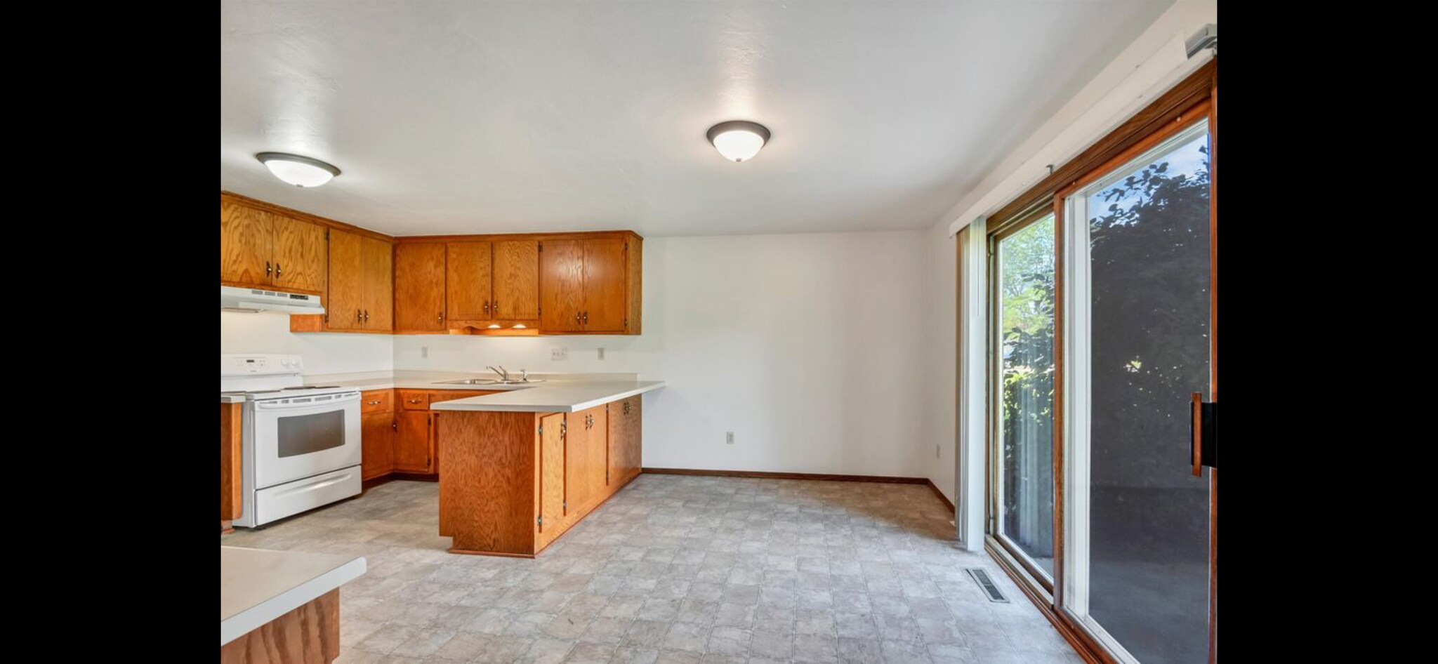 Building Photo - 656 Menlo Park Rd