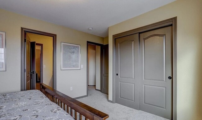 Building Photo - Light-Filled Longmont Gem with Elegant Fin...