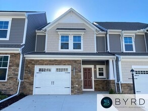 Building Photo - 18549 Palisades Rdg