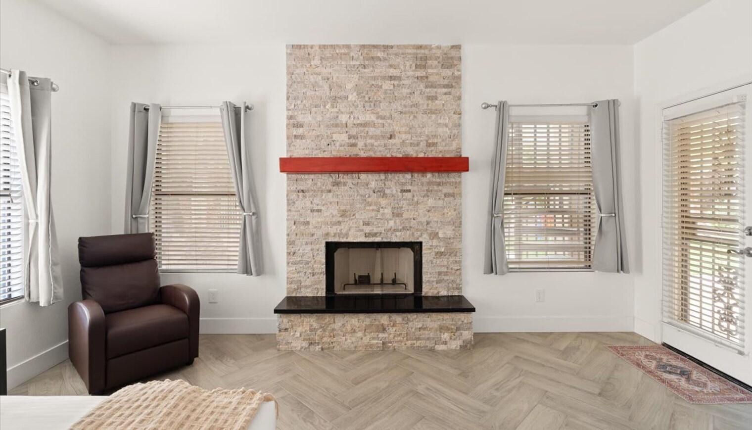 Building Photo - 11264 N 128th Pl