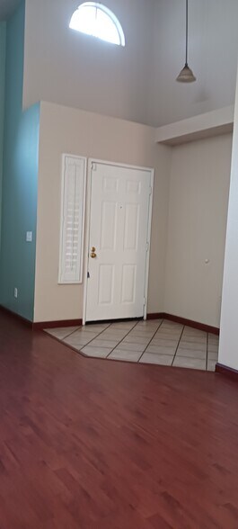 Building Photo - 12939 Gerrard St