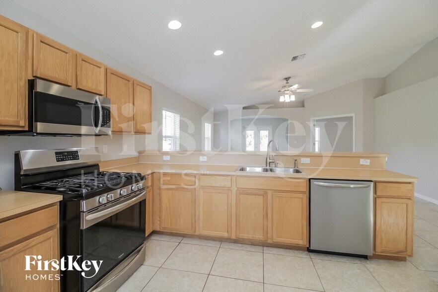 Building Photo - 1319 Macon Dr