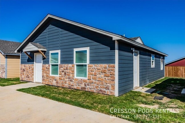 Building Photo - 6049 Sanchez Dr