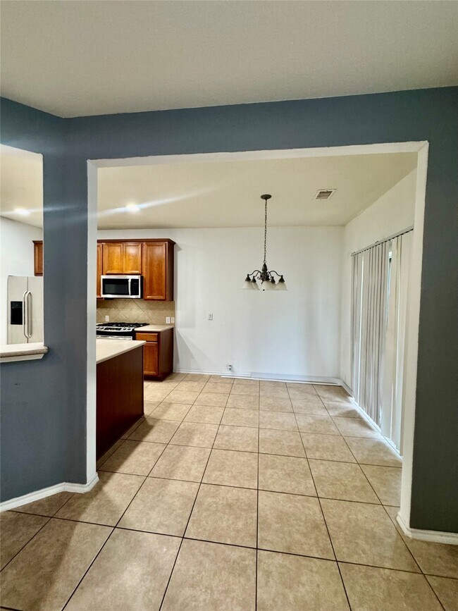 Building Photo - 13600 Breton Ridge St