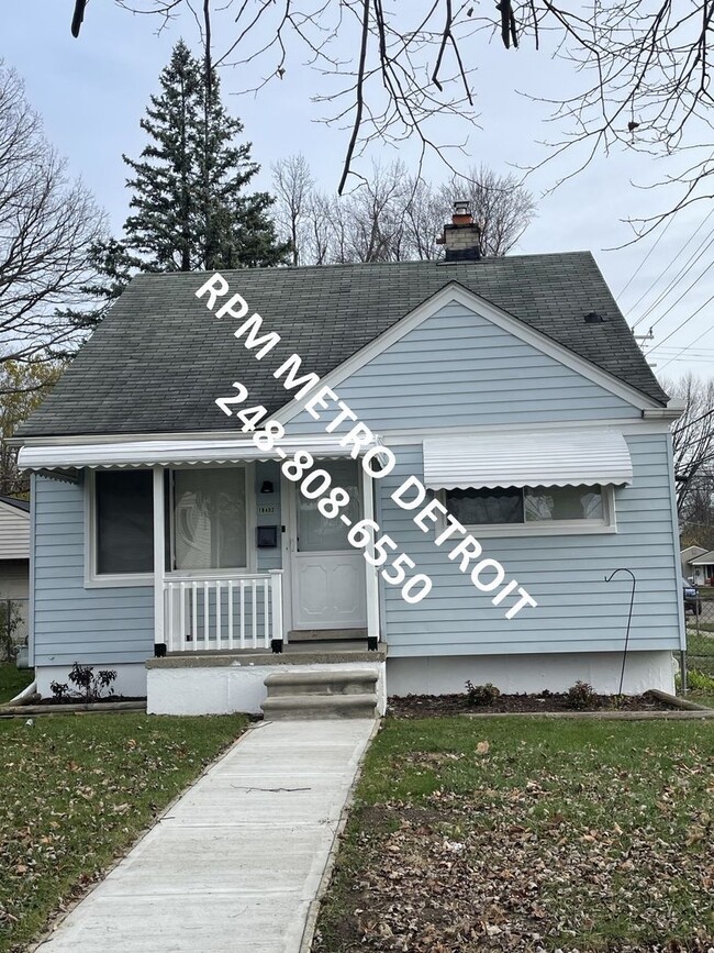 Primary Photo - Move in Ready Bungalow in Redford