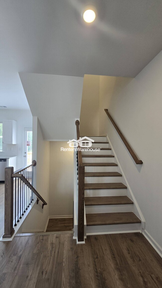 Building Photo - 6137 Wayburn St