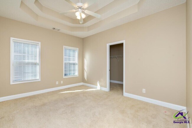 Building Photo - 601 Huntwood Ln