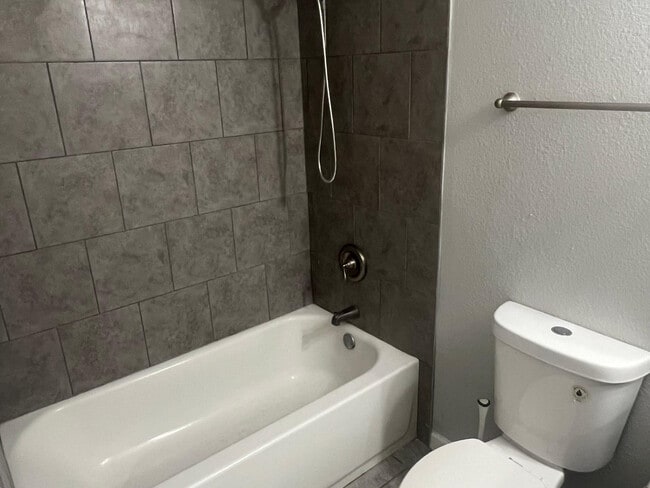 Building Photo - 5406 S Hazelton Ln