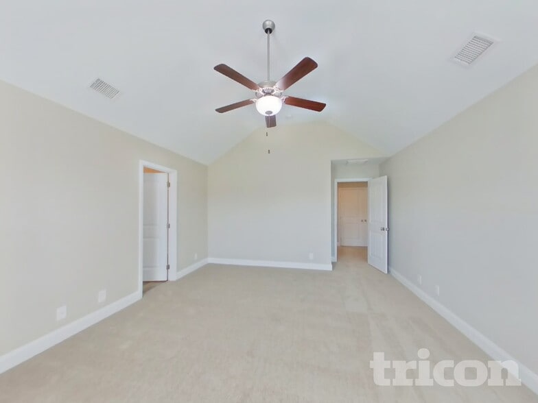 Building Photo - 1324 Black Oak Cir