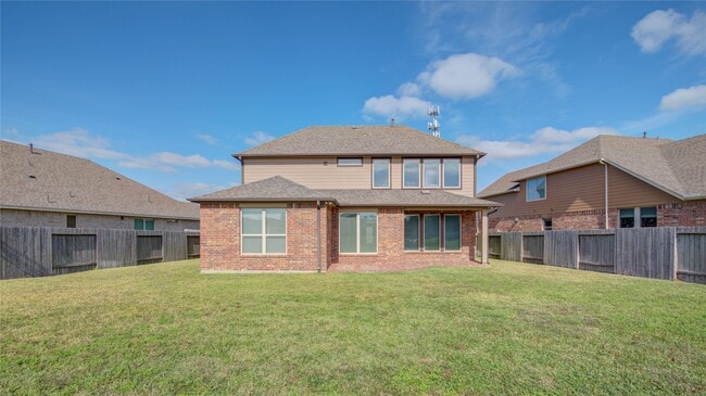 Building Photo - 12816 Oak Fls Dr