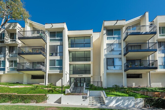 Building Photo - 1340 S Beverly Glen Blvd