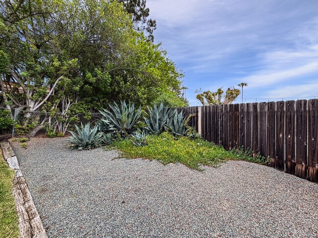 Building Photo - Upgraded 3BD/2BA House in University City ...