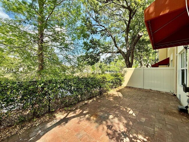 Building Photo - 505 S Tampania Ave