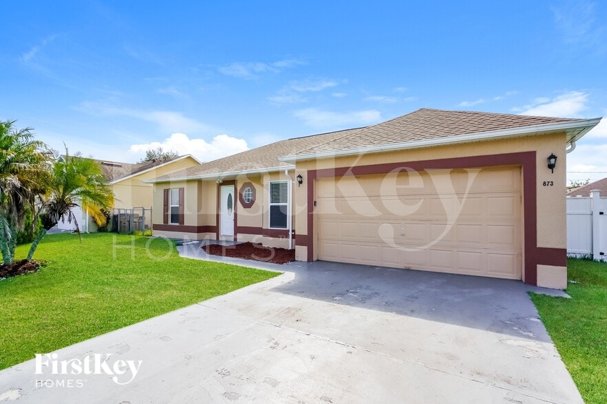 Building Photo - 873 Jarnac Dr