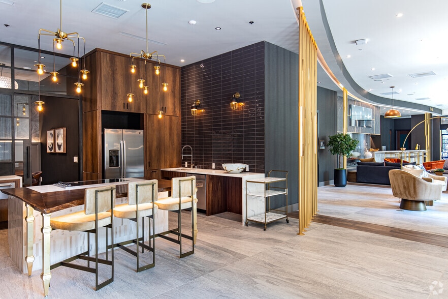 Clubroom - Auric at Symphony Park