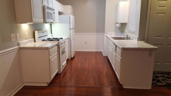 Building Photo - Upgraded Home in a Great Location!